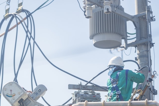 高圧ケーブル工事